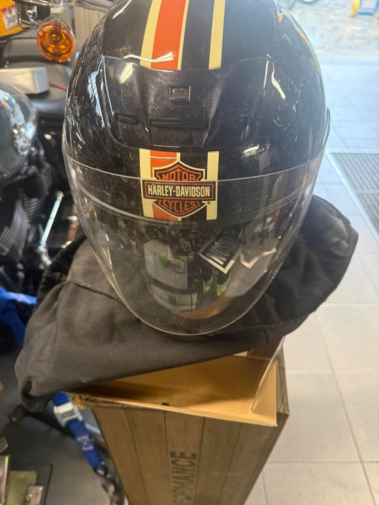 Harley Davidson helm, Ophalen, S