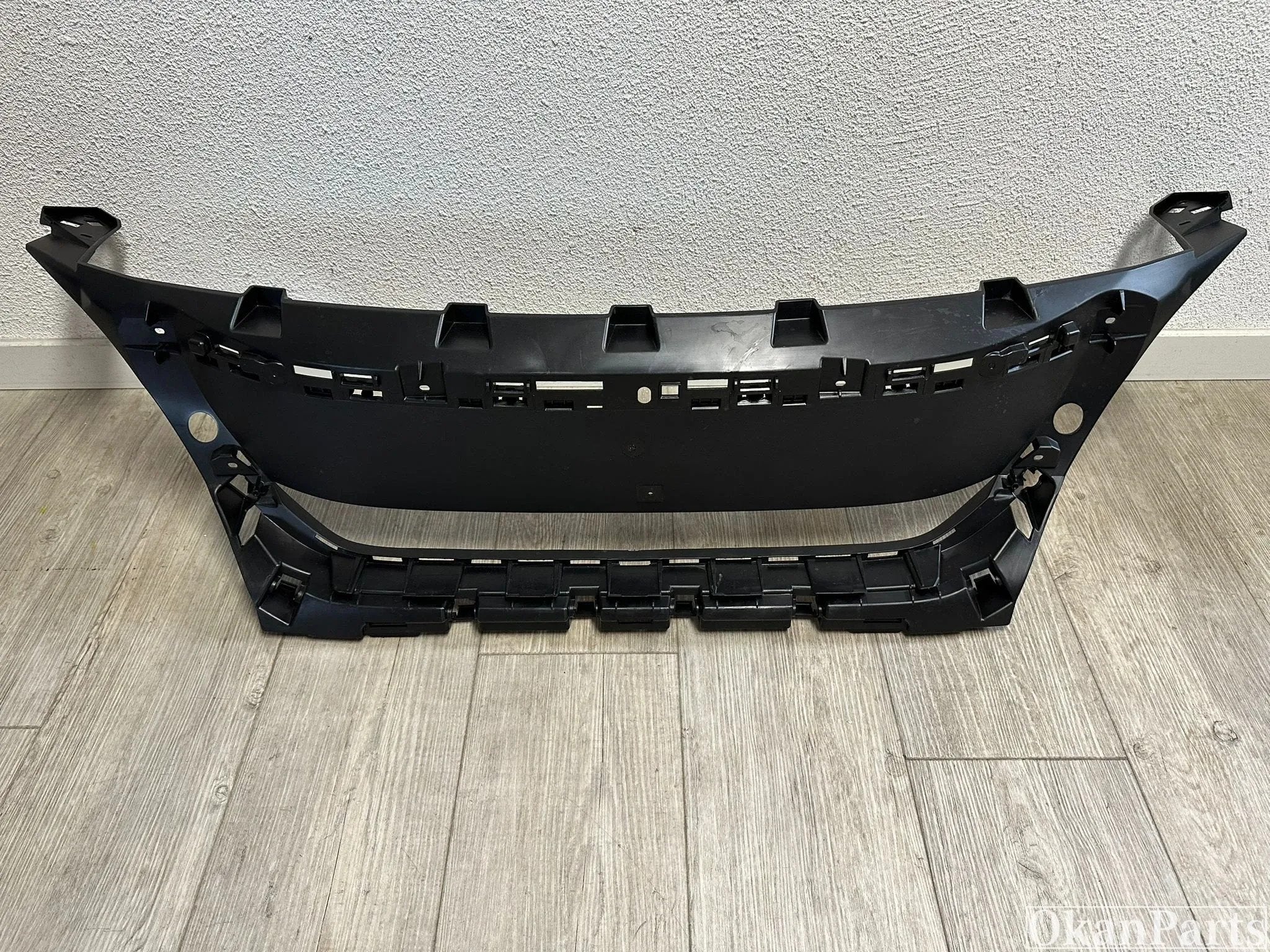 Cadre de calandre Peugeot 3008 II 9814278877, Utilisé, Avant, Peugeot