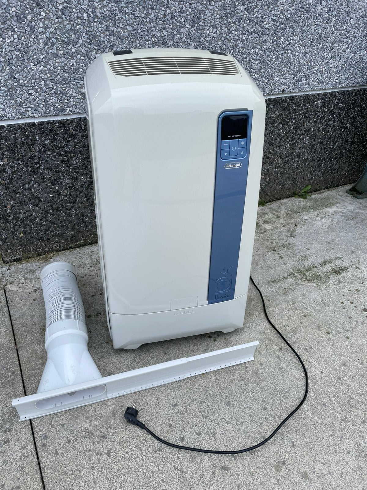 Delonghi Pinguino Airco, Refroidissement et Déshumidification, 60 à 100 m³, Classe énergétique A ou plus économe, Comme neuf