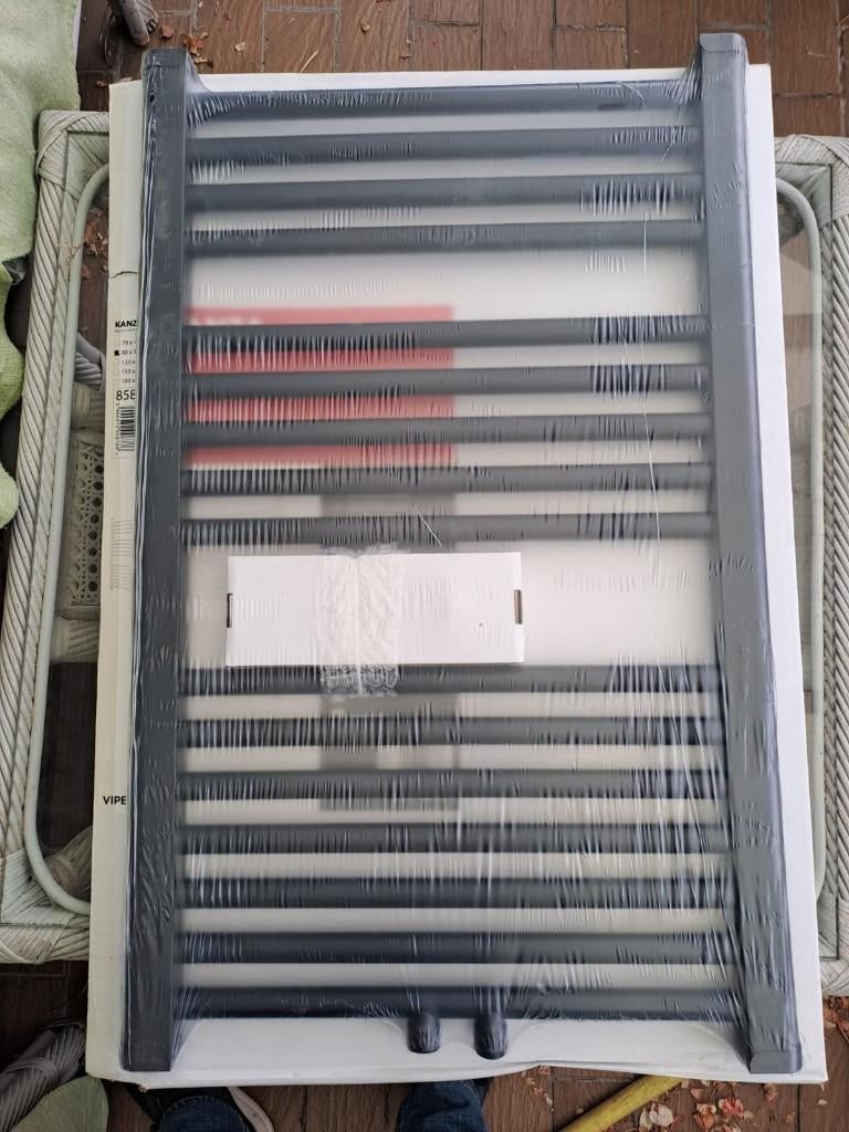 Radiator met thermostaat te koop, Doe-het-zelf en Bouw, Ophalen of Verzenden, Nieuw, Radiator