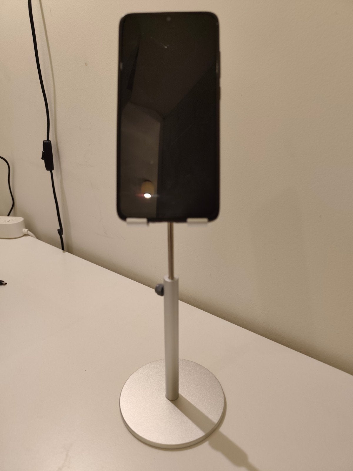 Verstelbare houder voor smartphone - phone holder, Computers en Software, Overige Computers en Software, Ophalen, Nieuw