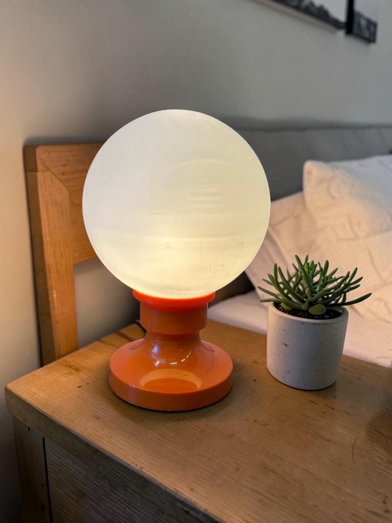 lampe à boule orange vintage/mini lampe de table, Antiquités & Art, Antiquités | Éclairage, Enlèvement