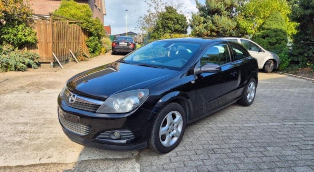 Opel Astra GTC — 1.9 Diesel Bj 2009 186 000 km Prêt à rouler, Autos, Achat, Entreprise, Boîte manuelle, Tissu