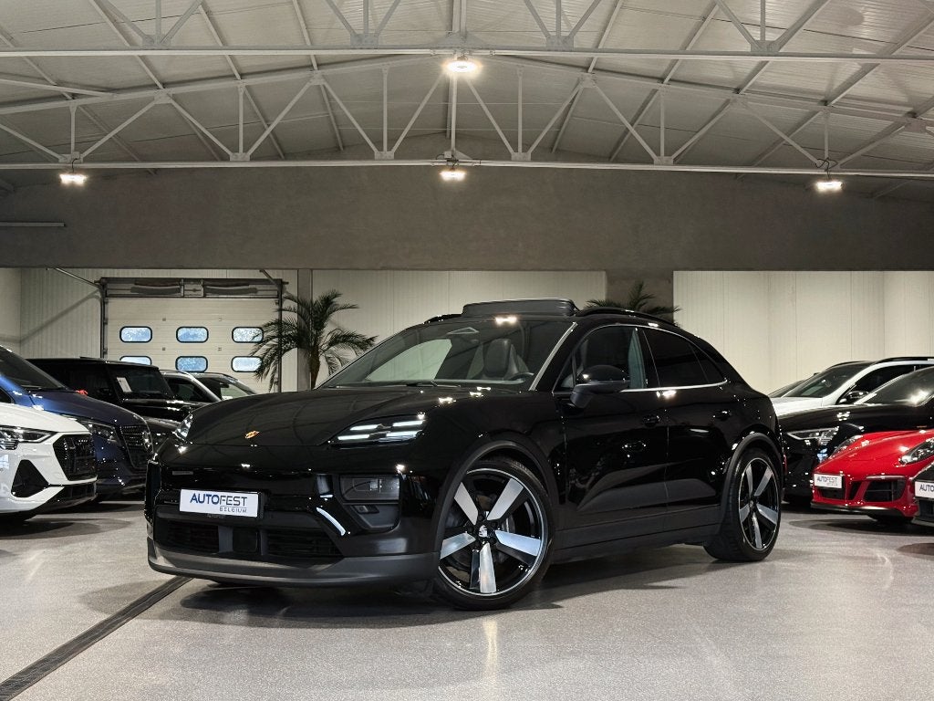 Porsche Macan 4 Electric Performance - Garantie, Auto's, Dealer onderhouden, Zwart, Leder en Stof, Zwart