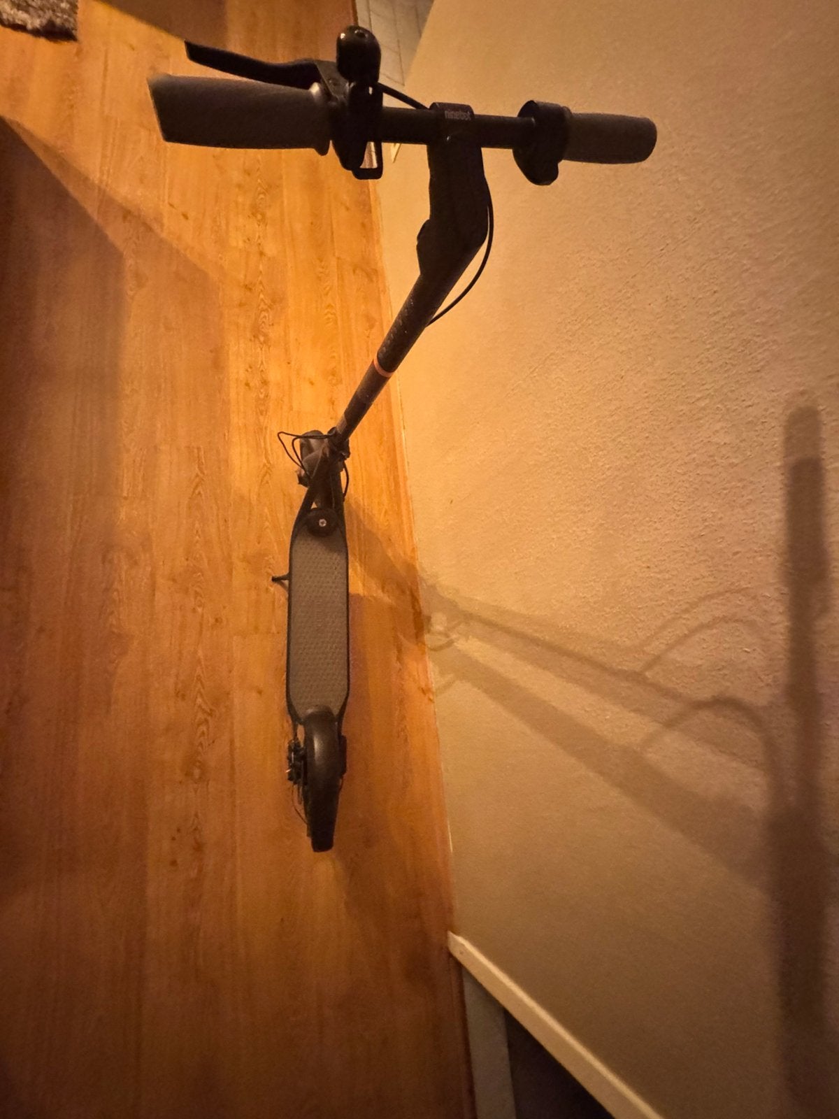F2 ninebot e-step, Fietsen en Brommers, Steps, Ophalen, Zo goed als nieuw