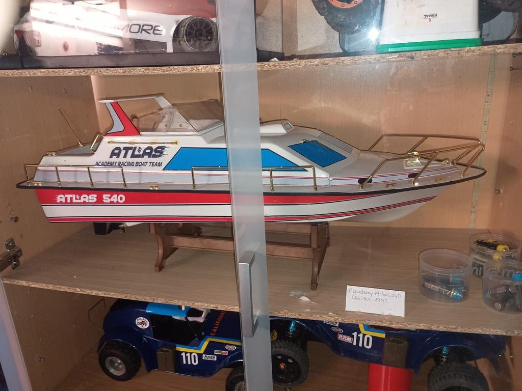 VINTAGE 1992 A 1993 NIEUWE BOOT KRAKJE IN WINDSCHERM RTR, Ophalen of Verzenden