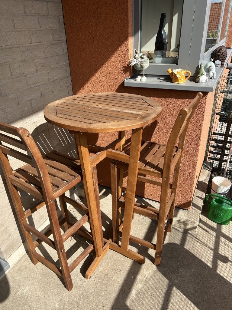 Table bar et tabourets, Avec repose-pieds, 2 tabourets, Enlèvement, Utilisé
