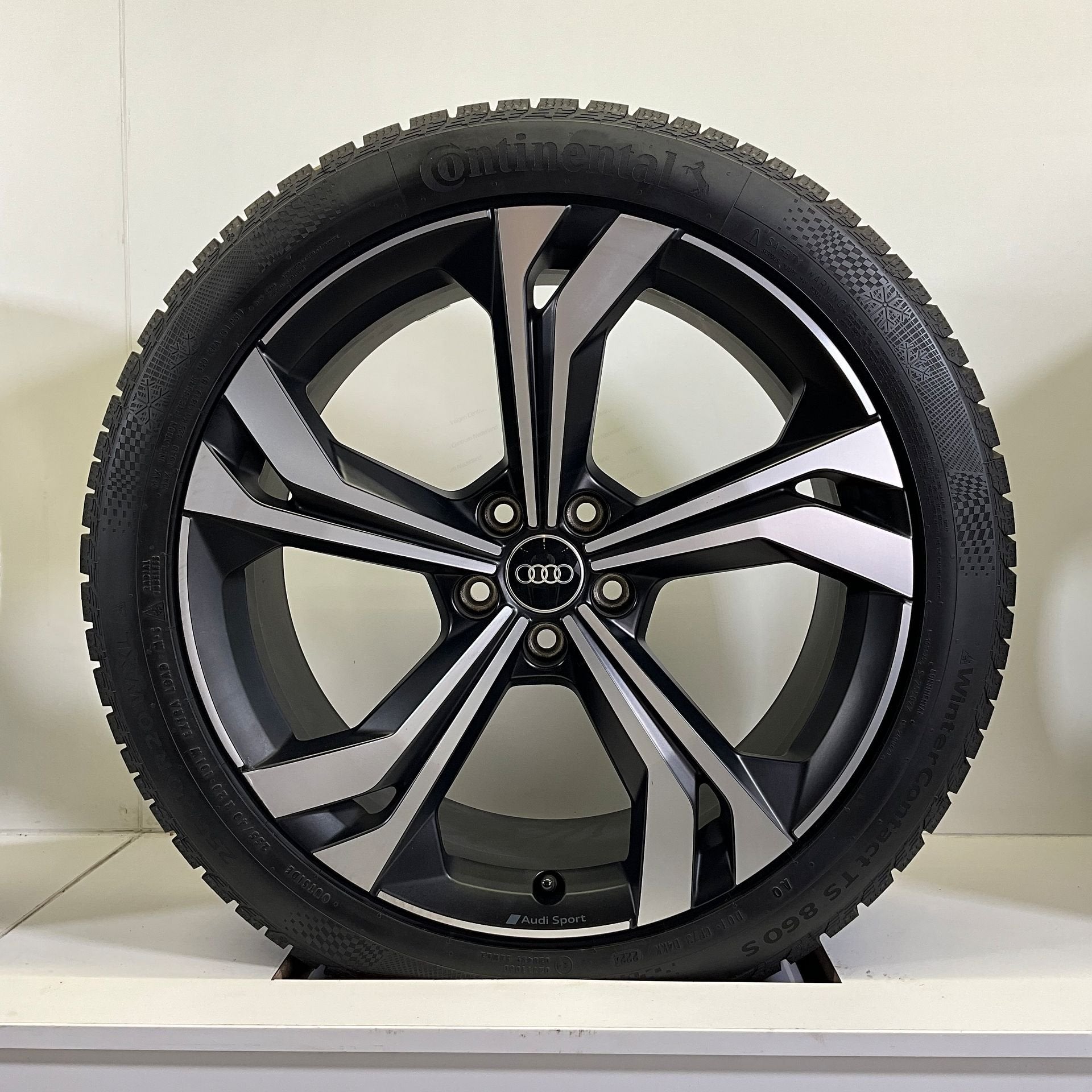 AUDI Q3 RSQ3 SET VELGEN + WINTERBANDEN 20 INCH, Pneus et Jantes, Pneus hiver, 255 mm, Véhicule de tourisme
