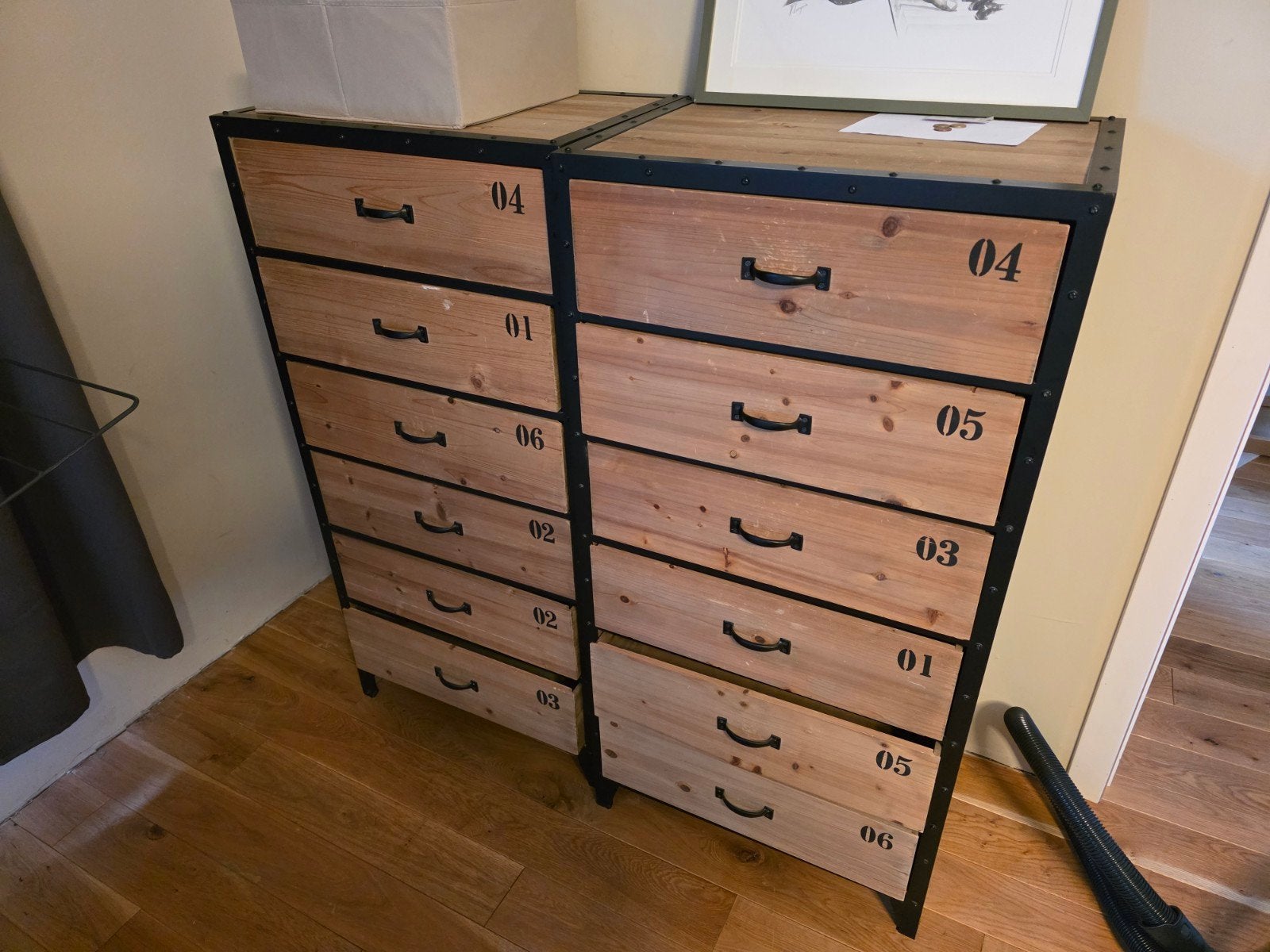 Meuble de rangement type industrielle, Huis en Inrichting, Kasten | Ladekasten, Ophalen