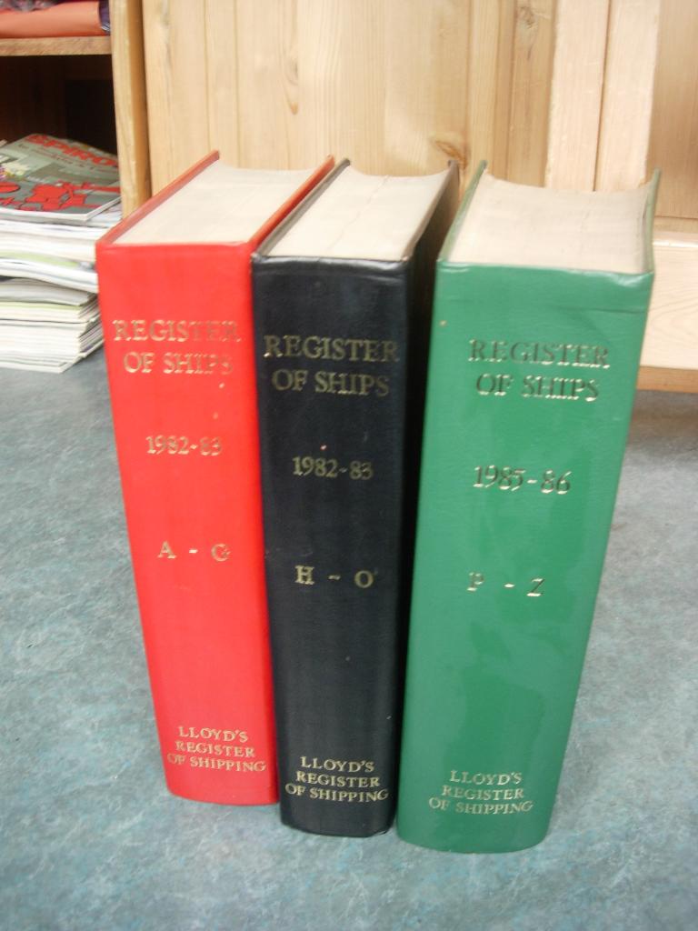 Register of Ships boeken, Boeken, Vervoer en Transport, Ophalen of Verzenden, Gelezen, Diverse auteurs, Boot