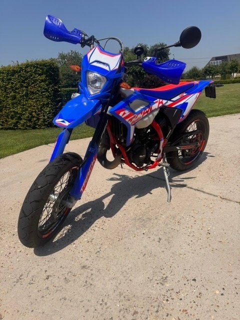 Beta RR motard track 50cc bwj 2024, Fietsen en Brommers, Brommers | Overige merken, Ophalen, 6 versnellingen, 50 cc, Beta