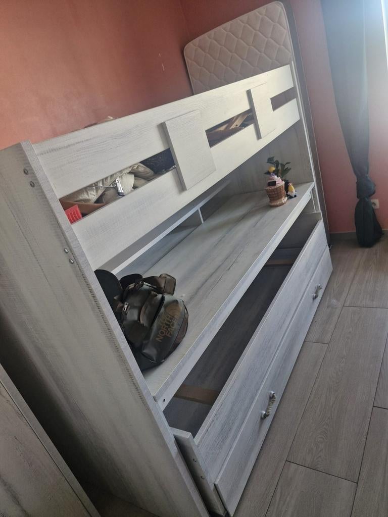 Uiterst praktische complete slaapkamer, Huis en Inrichting, Slaapkamer | Complete slaapkamers, Ophalen