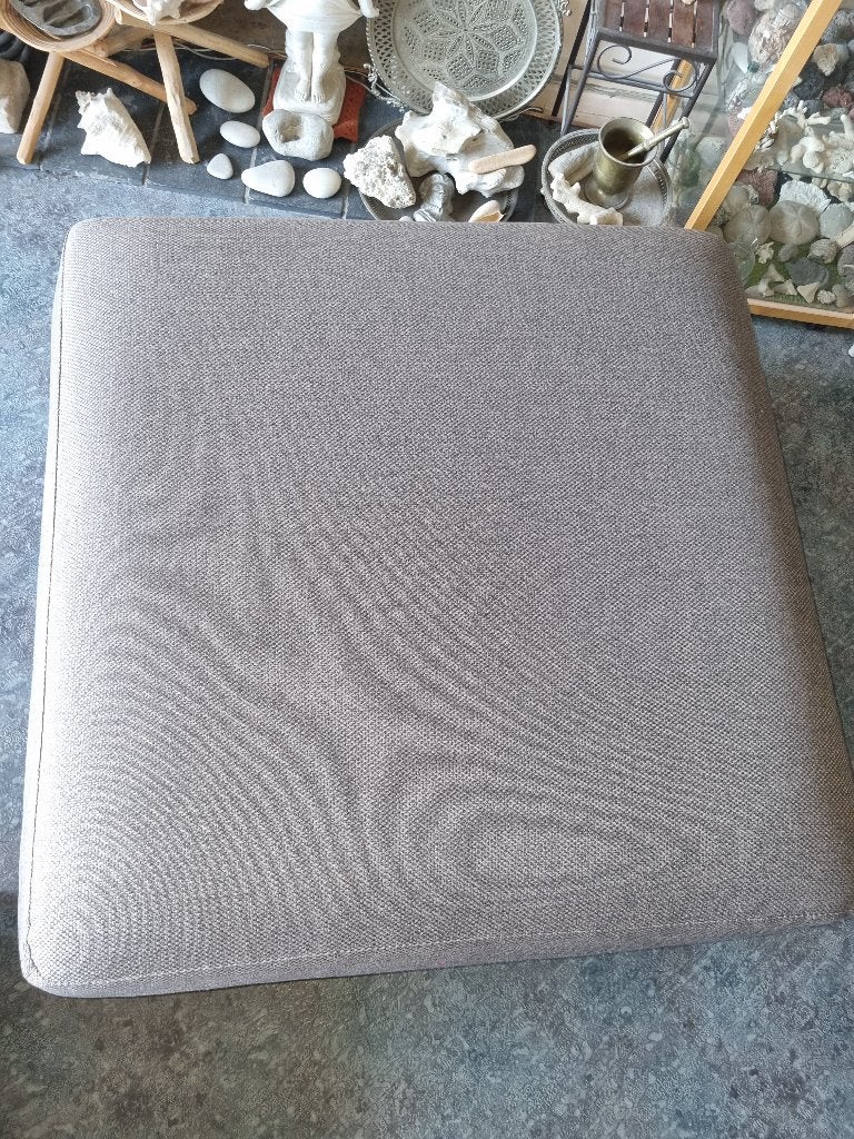 Grand repose-pieds ou assise de divan complément solide, 100 à 125 cm, Moderne : va avec toutes sortes de meubles, Carré, Enlèvement