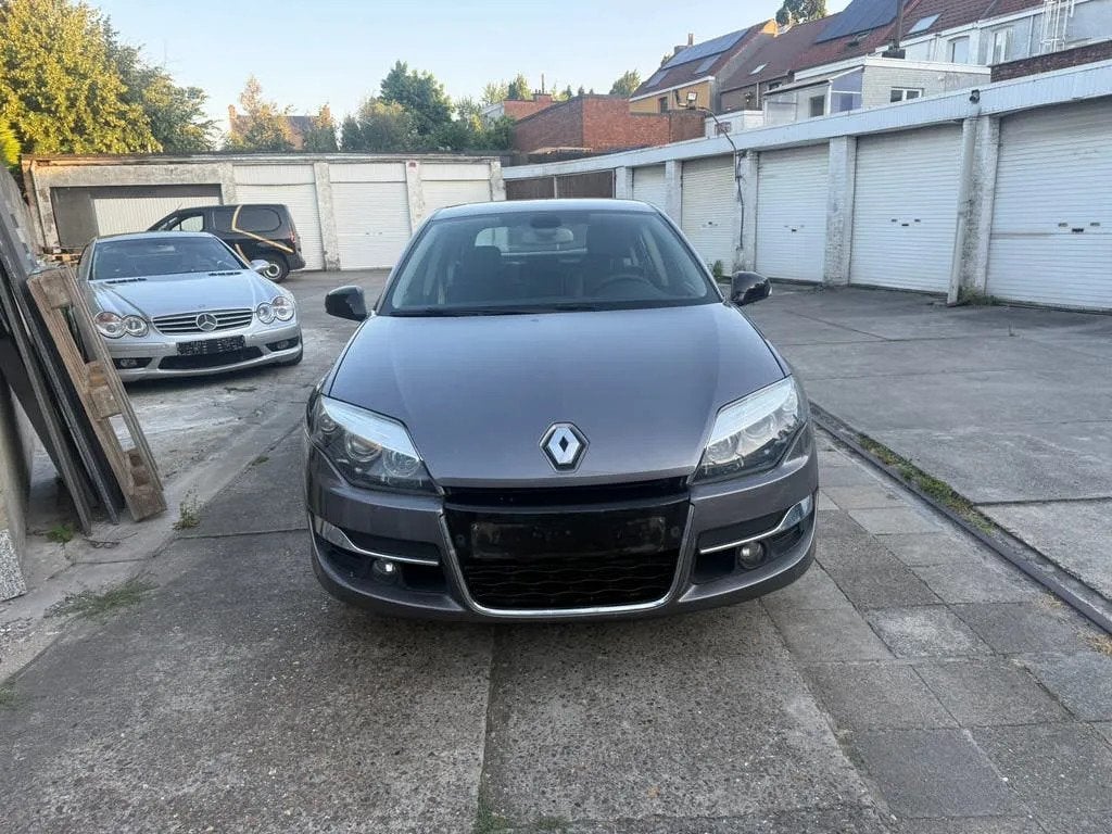 RENAULT LAGUNA / 2.0DCI / EURO5 / BOSE EDITION / VOL OPTIONS, Autos, Entreprise, Autres couleurs, 5 portes, https://public.car-pass.be/vhr/f08af102-df05-4392-ae61-cc7d6e598172