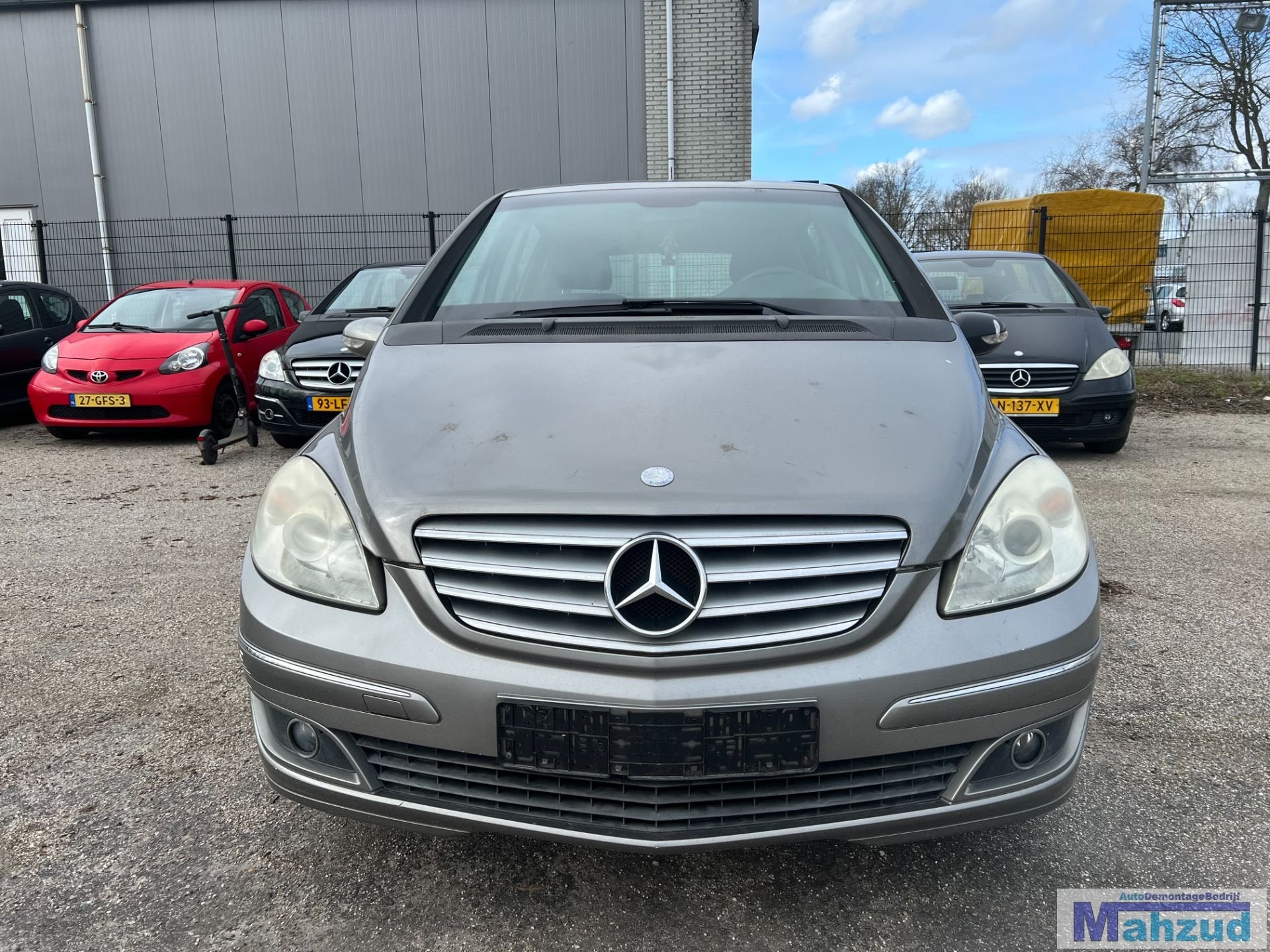 2006 mercedes B Klasse w245 2.0 Grijs 748 266960 demontage, Gebruikt, Mercedes-Benz AG, Mercedes-Benz, Mercedesstrasse 120
70372  Stuttgart, DE