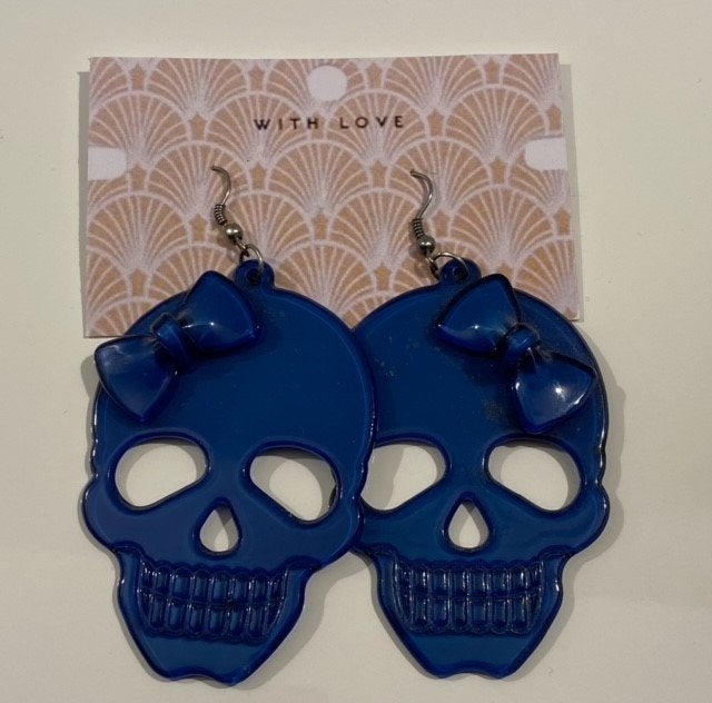 Blauwe oorbellen met doodskop en strik, Ophalen of Verzenden, Nieuw, Blauw, Hangers