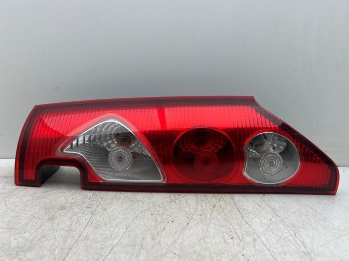 Achterlicht rechts van een Renault Kangoo, Gebruikt, -, Renault, -