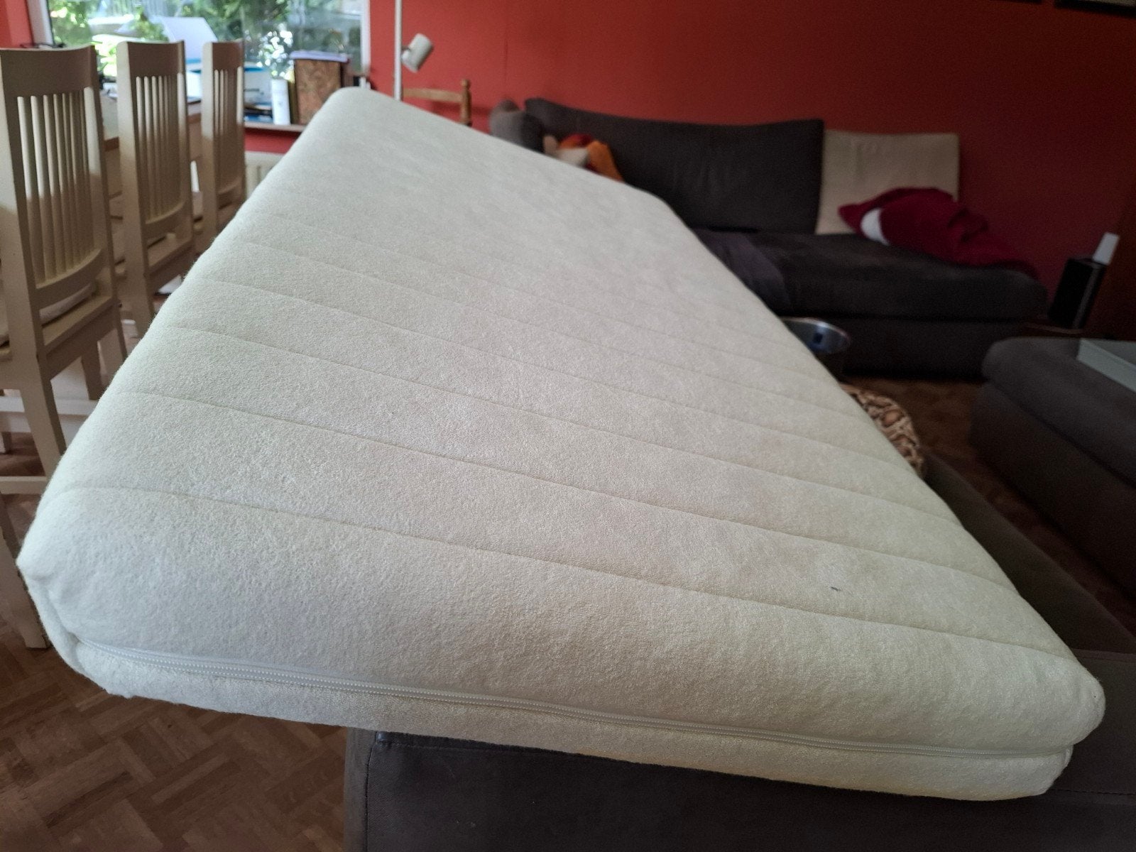 Kindermatras, Ophalen