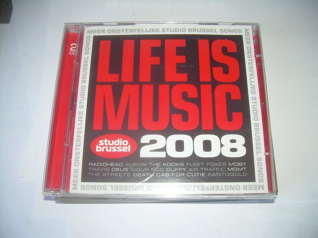 2 CD S - STUDIO BRUXELLES - LIFE IS MUSIC - 2008, Enlèvement ou Envoi, Premier pressage, Comme neuf, Compilation