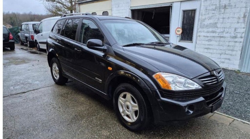 SsangYong Kyron — 2.0 Diesel Bj 2007 175 000km Prêt à partir, Autos, SsangYong, 197 g/km, 5 portes, Tissu, Traction avant