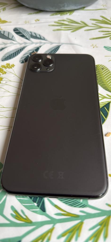 Iphone 11 pro max, Télécoms, Téléphonie mobile | Apple iPhone, IPhone 11 Pro Max, Enlèvement ou Envoi, Comme neuf, 76 %