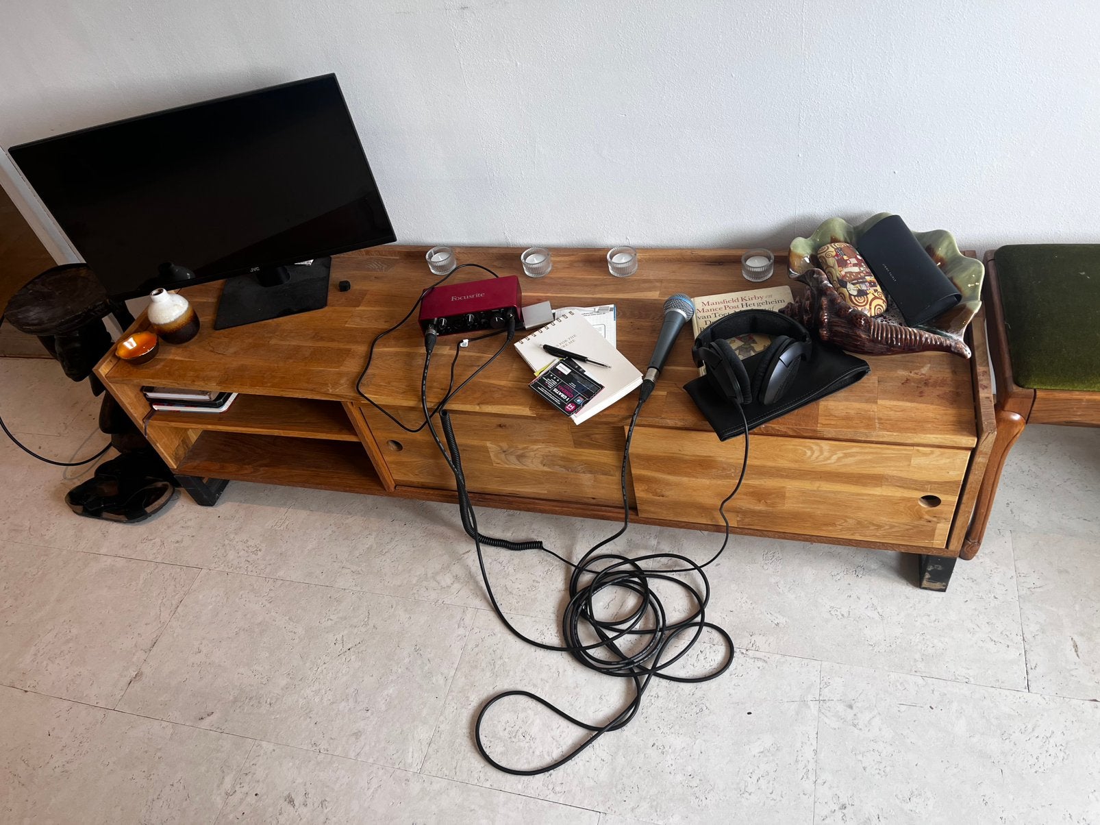 Tv meubel in goede staat, Huis en Inrichting, Kasten |Televisiemeubels, Ophalen, Zo goed als nieuw, Eikenhout