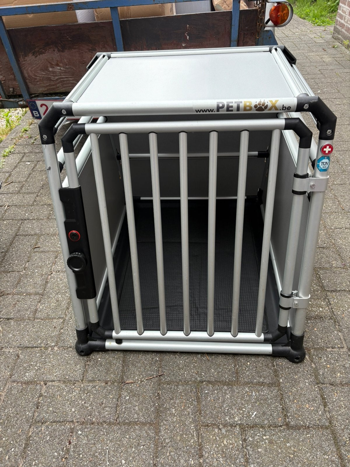 Petbox autobench, Enlèvement, Utilisé