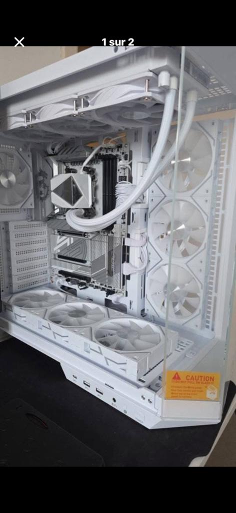 Pc gamer à terminer, Informatique & Logiciels, Ordinateurs de bureau, Comme neuf, Enlèvement