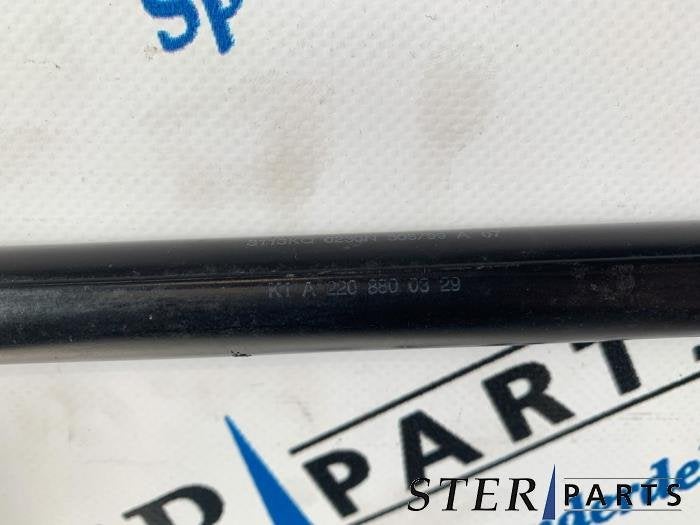 Amortisseur capot moteur gauche d'un Mercedes S-Klasse, 3 mois de garantie, Utilisé, -, -