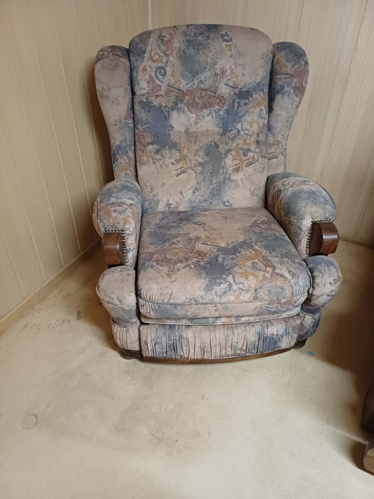 fauteuil à donner, Enlèvement