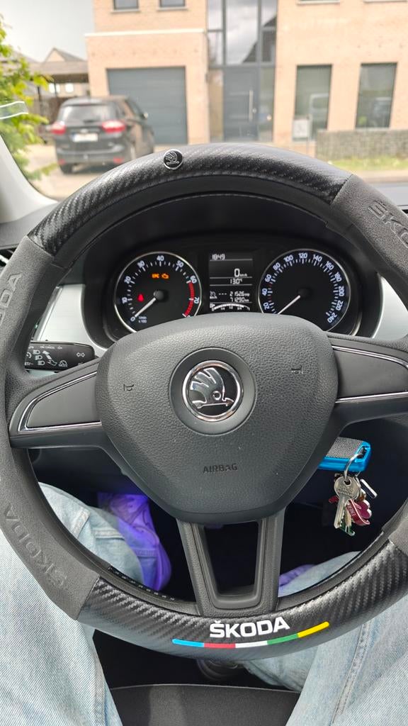 Skoda Fabia hatchback 125.000km (120pk) laagste bod 5300€, Euro 5, Achat, Boîte manuelle, Noir