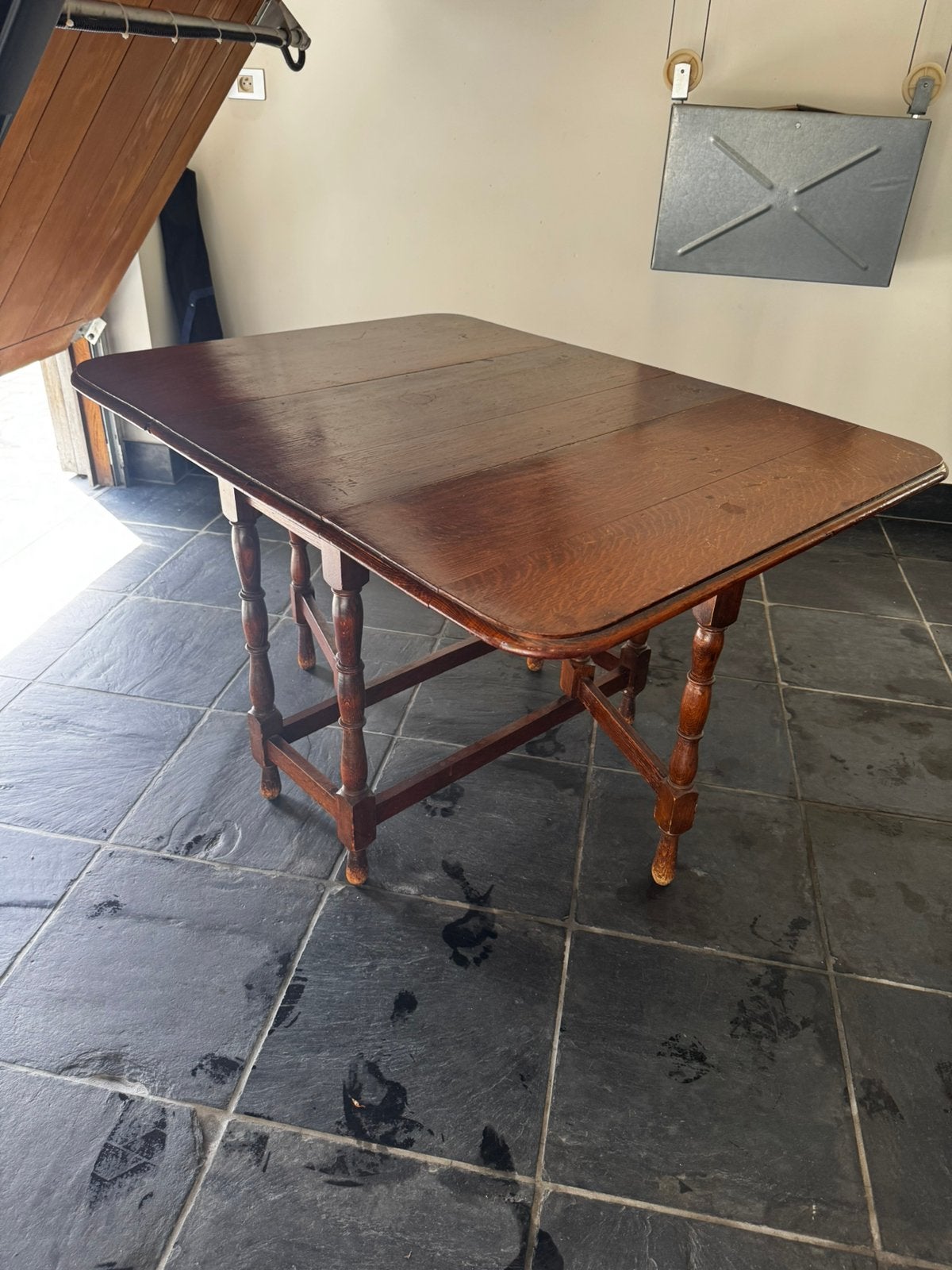 Klassieke houten tafel, Antiek en Kunst, Ophalen