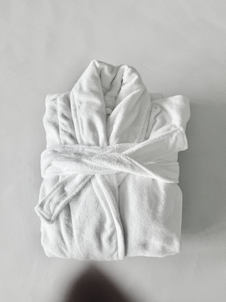 Witte zachte badjas, Kleding | Dames, Wit, Maat 42/44 (L), Ophalen of Verzenden, Ikea