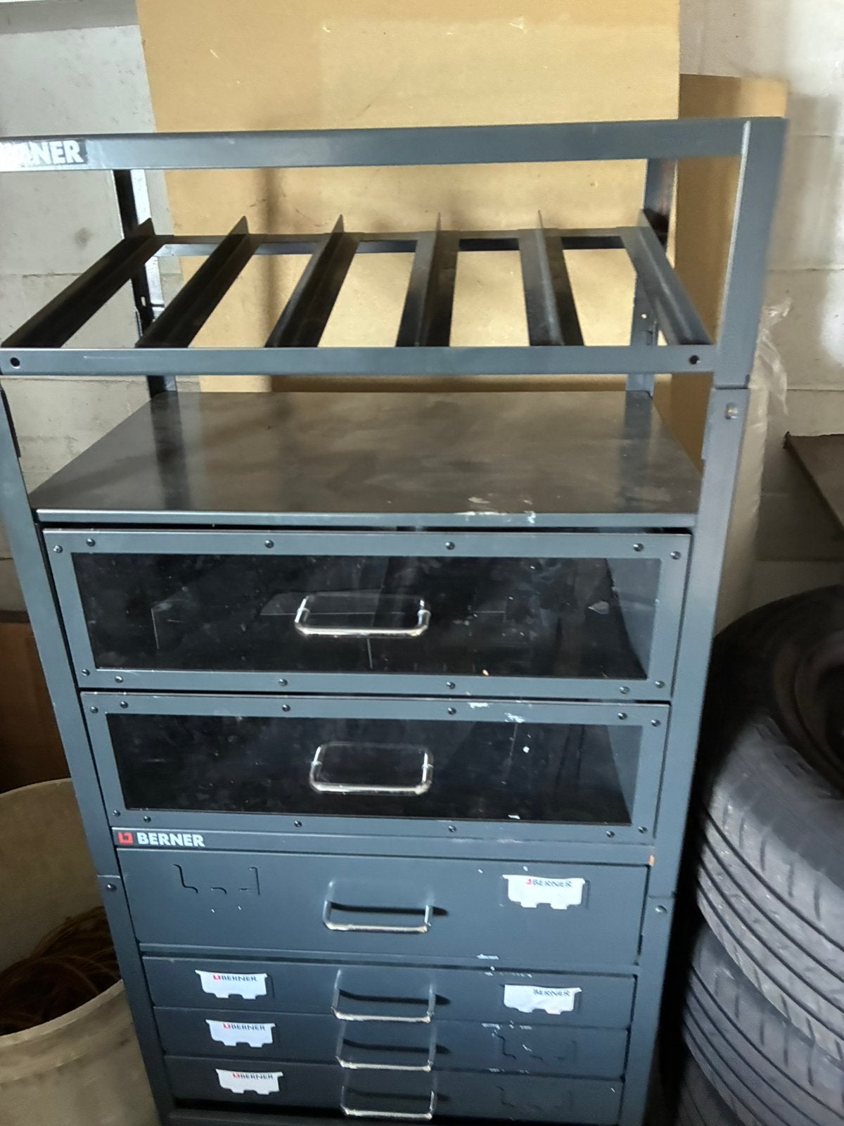 Ijzere lade kast voor materiaal, Ophalen, Gebruikt