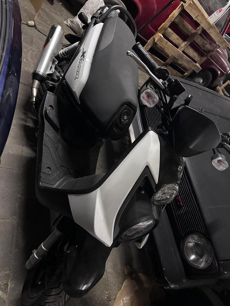 MBK xover 125, Enlèvement ou Envoi, Comme neuf