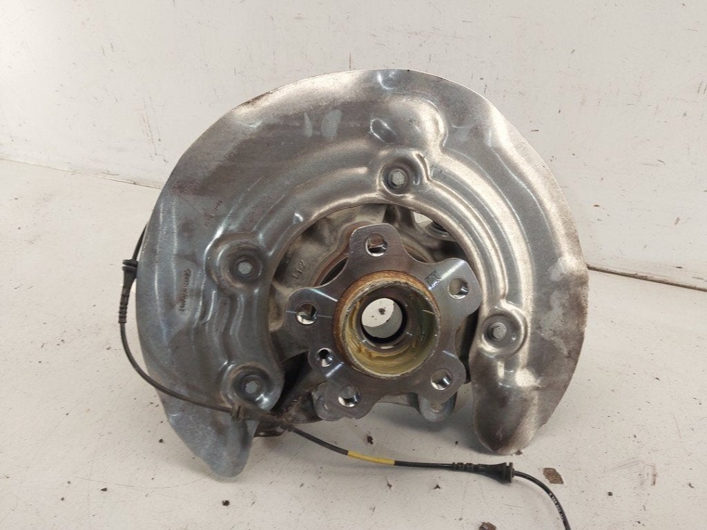 FUSEE LINKS ACHTER BMW iX3 (|6886951|33306886949|), Gebruikt, BMW, Petuelring 130
80809  München, DE, Bayerische Motoren Werke AG