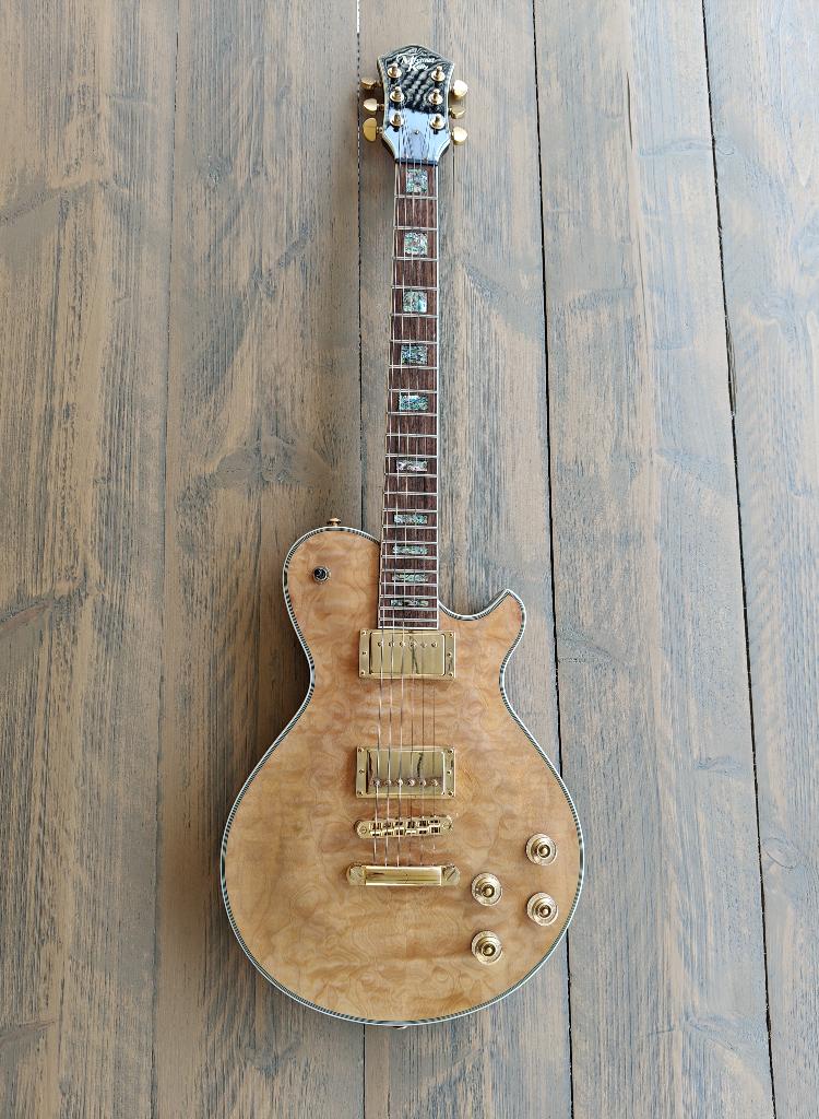 Elektrische gitaar Michael Kelly MK-PAT-Q + toebehoren, Enlèvement, Comme neuf, Autres marques