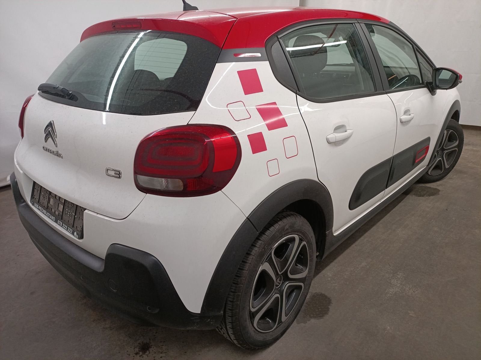 Citroën C3 1.2 MT te koop, Auto's, Citroën, Stof, 1199 cc, Wit, 5 deurs