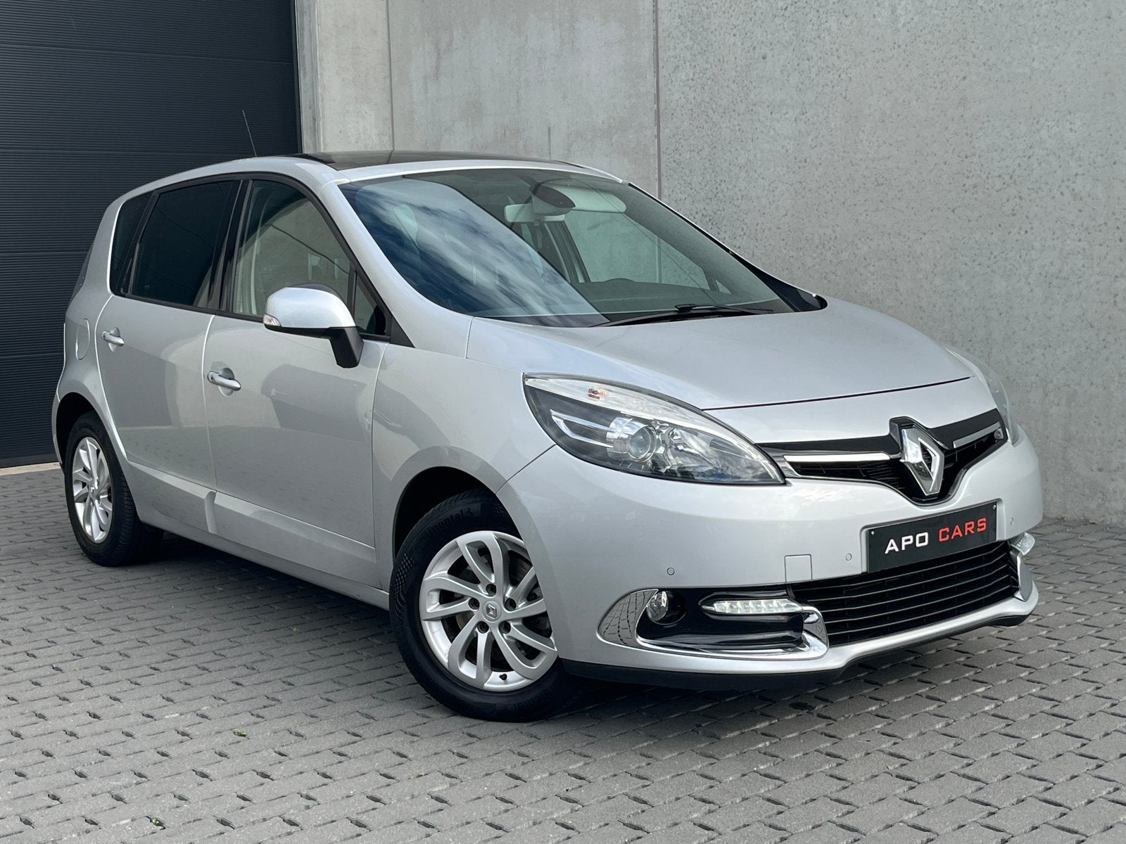 Renault Scenic 1.5dci automatique 2014 155 000 km, Autos, Achat, Entreprise, Noir, 5 portes