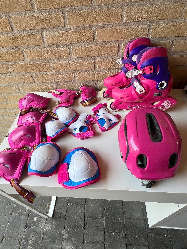 Rollerskates in gebruikte staat met toebehoren, Sport en Fitness, Ophalen, Kinderen, Inline skates 4 wielen, Verstelbaar