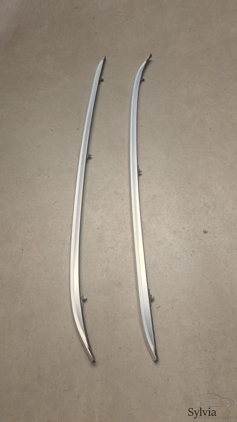 Dakrails Set Links en Rechts Zilver BMW 51137230207 7230207, -, Utilisé, -, -