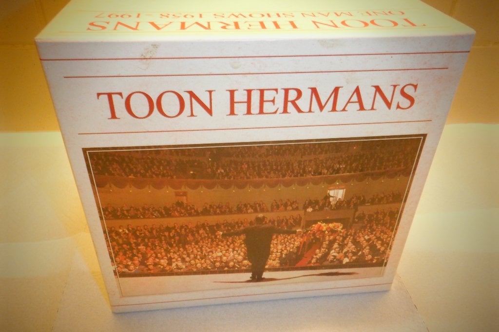 DVD BOX Toon Hermans One Man Shows 1958/1997., Cd's en Dvd's, Dvd's | Cabaret en Sketches, Stand-up of Theatershow, Bonusmateriaal