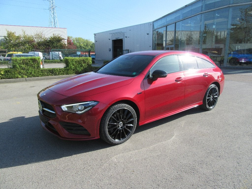 Mercedes Benz CLA 250e AMG line, Auto's, Automaat, 4 cilinders, 5 deurs, 1332 cc