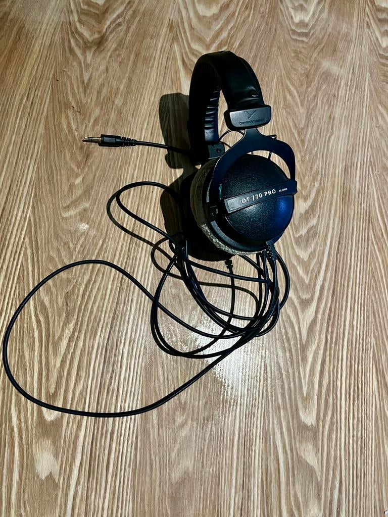 DT 770 Pro, Ophalen of Verzenden, Zo goed als nieuw