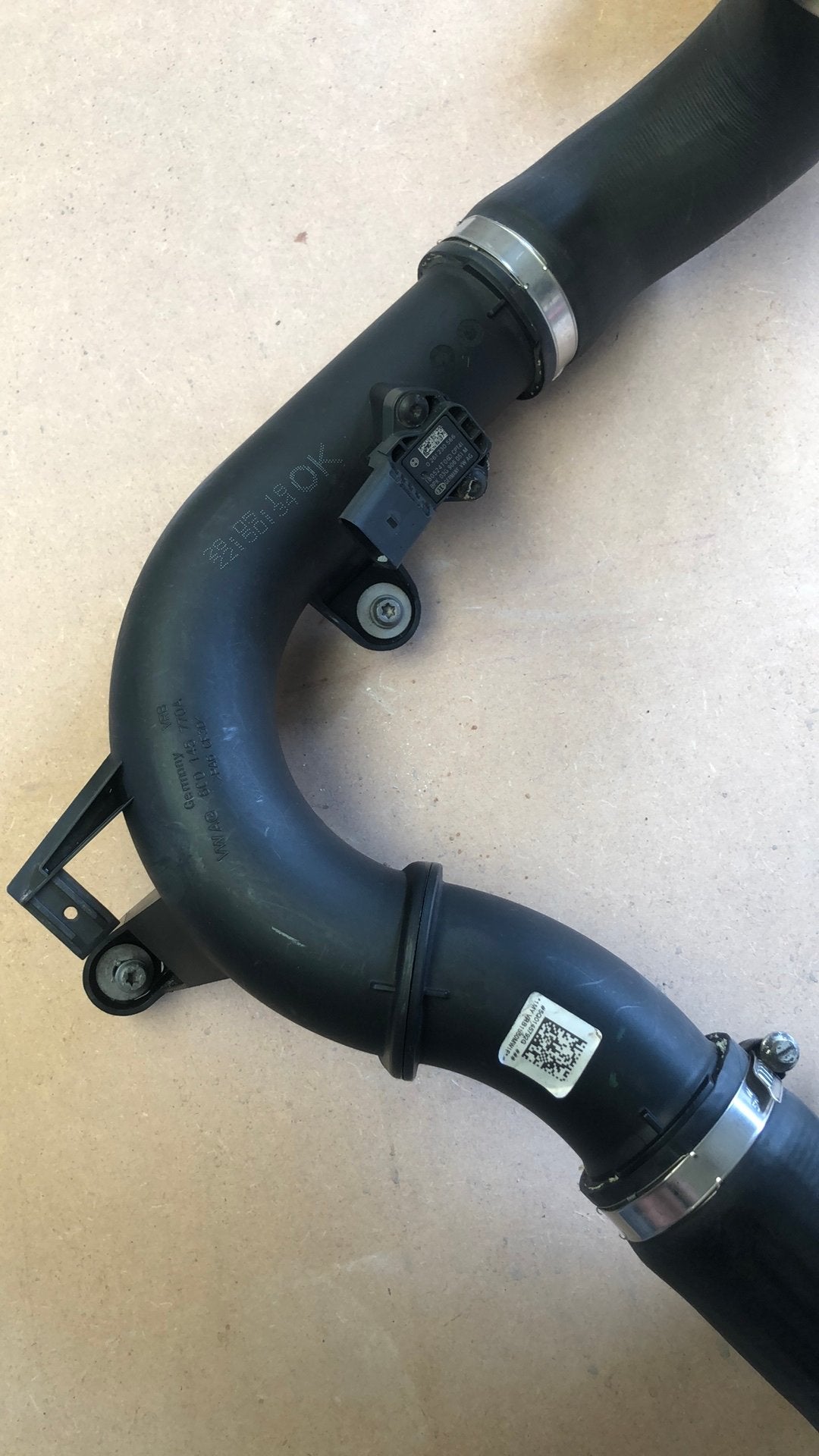 Intercooler Pipe richt for VW  (6CO 145 770 A), Enlèvement, Utilisé