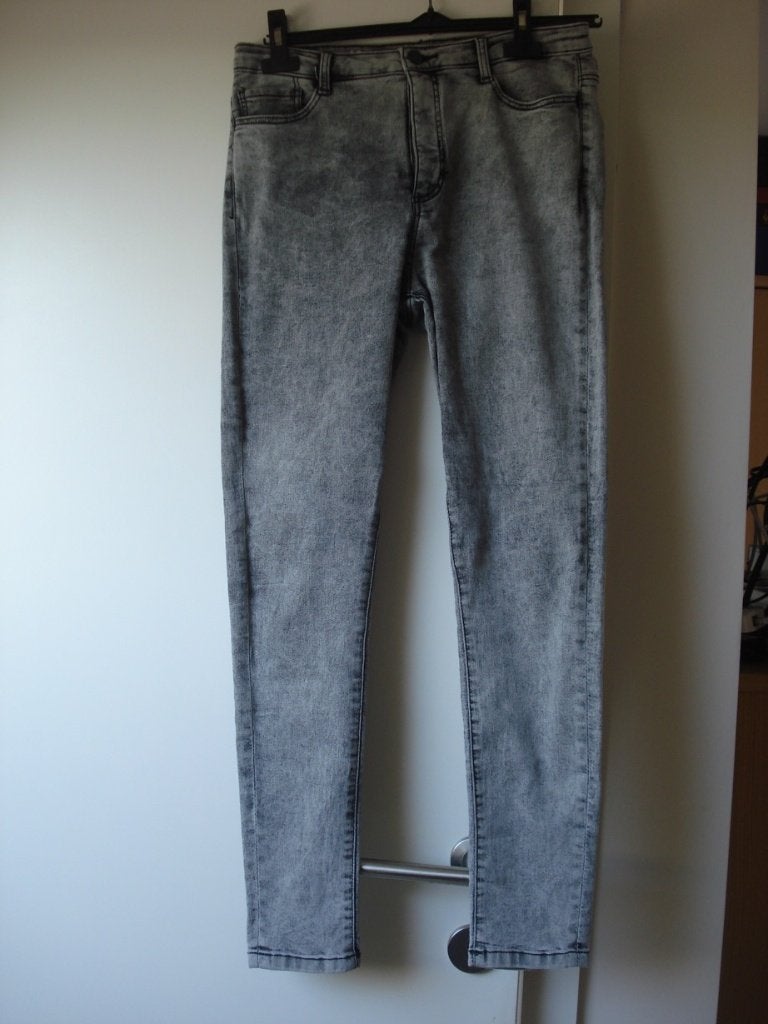 Clockhose jeansbroek, dames/meisjes. mt 40, Clockhouse, Enlèvement ou Envoi, Porté, Noir