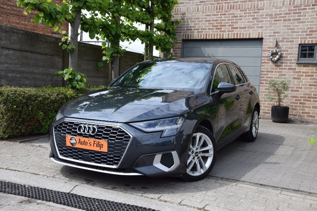 PRACHTIGE AUDI A3 GOED ONDERHOUDEN MET 150.000KM, Navigatiesysteem, 4 cilinders, Zwart, Leder