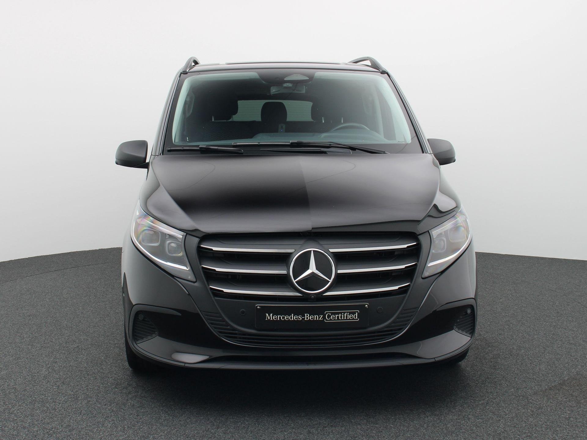 Mercedes-Benz Vito Tourer 124 L2 + DUBBEL CABINE + SPORTPAKK, Autos, 8 places, Entreprise, 2000 kg, Entretenue par le concessionnaire