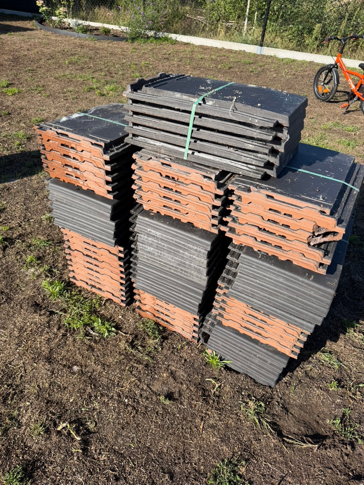 Dakpannen - gratis afhalen Hasselt, Ophalen, Nieuw, Zwart, Dakpannen