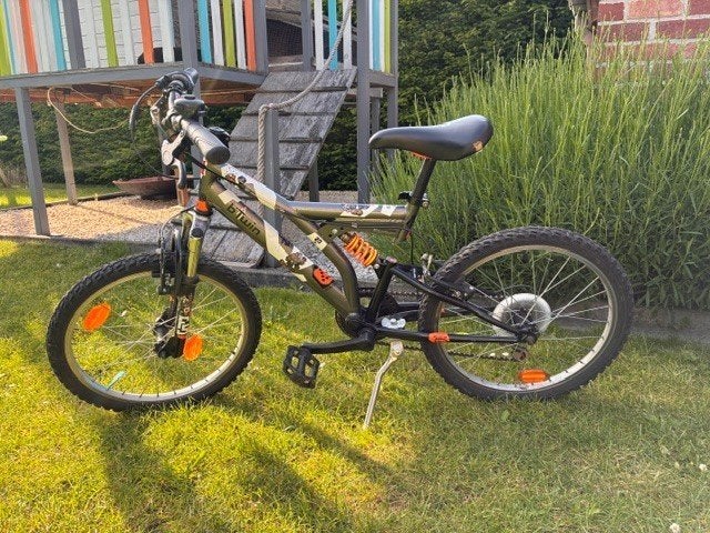 Mountain bike 20" dubbele vering, Fietsen en Brommers, Fietsen | Kinderfietsjes, Ophalen, Gebruikt, Velgrem, B'twin